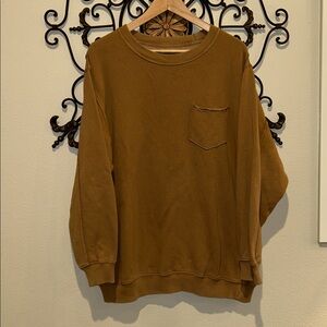 AERIE OVERSIZED CREWNECK DISTRESSED WASH SIZE SMALL